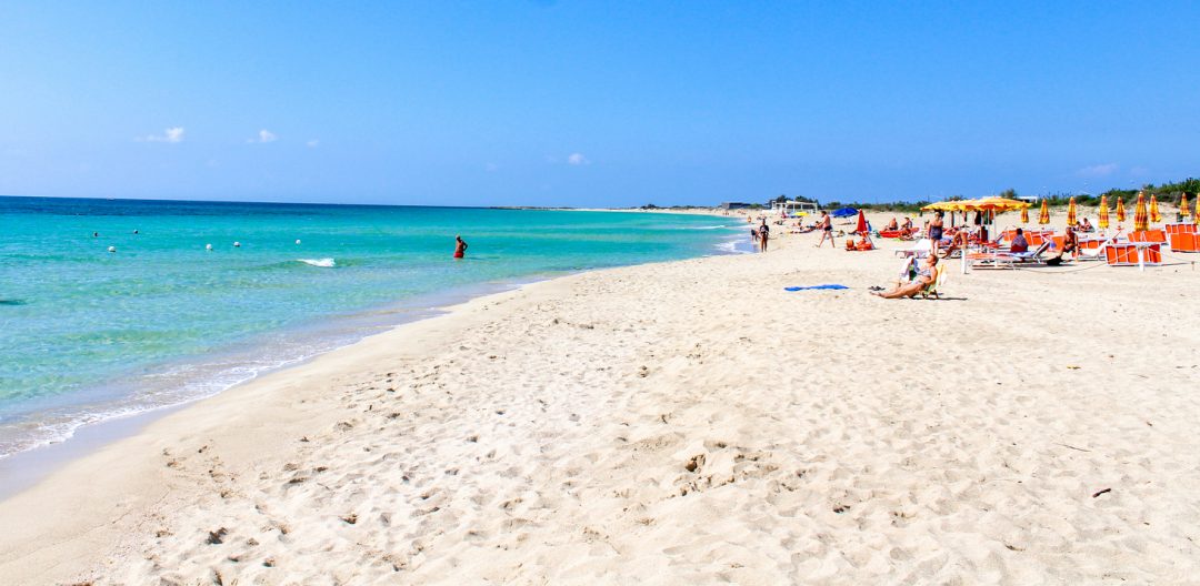 Spiaggia fine e acque cristalline di Lido Marini 2024